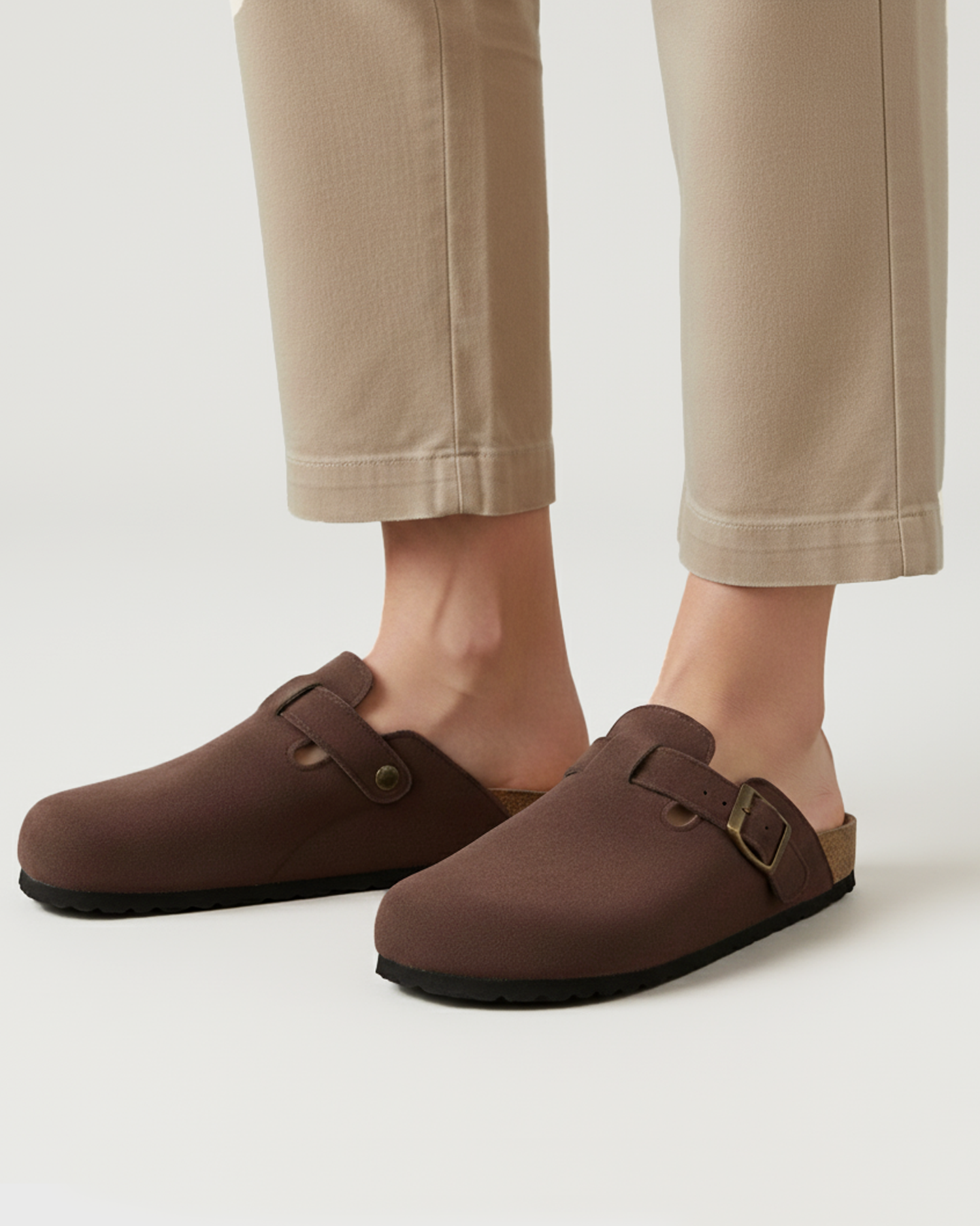 Damskie zamszowe pantofle z korka z regulowanymi paskami