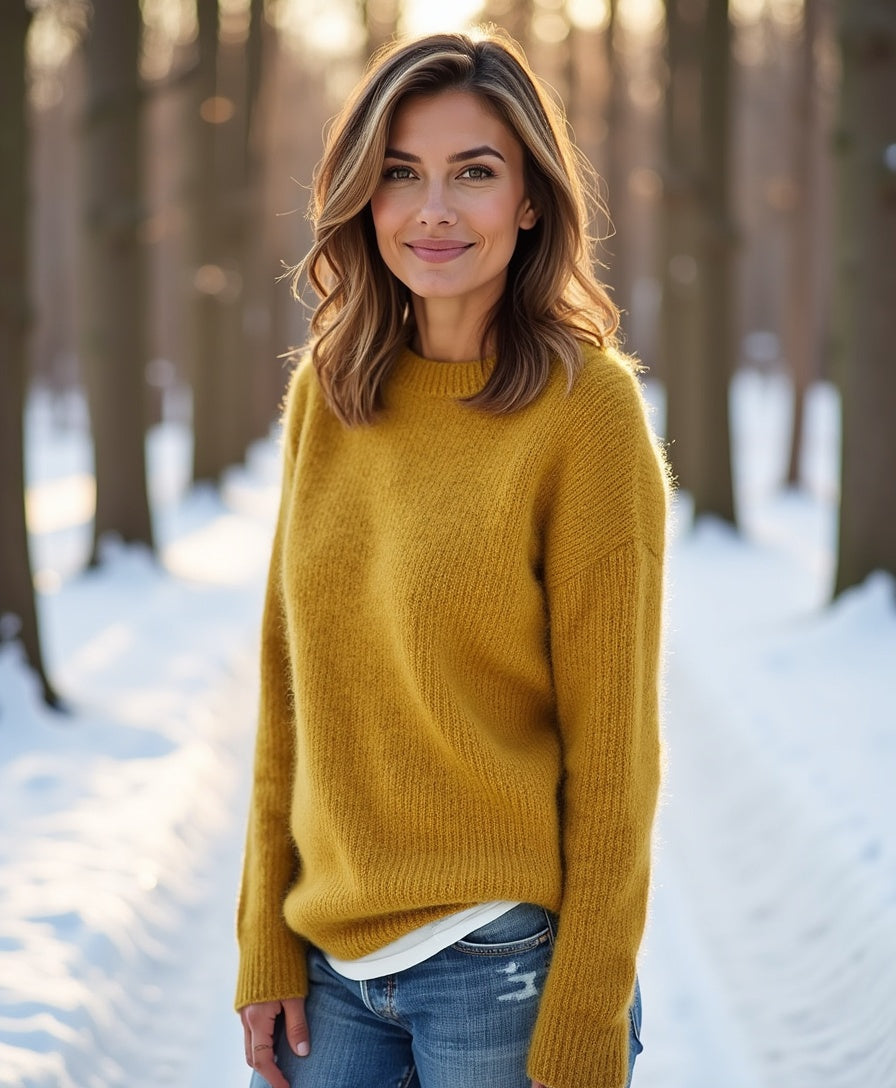 Luźny sweter damski z szerokim okrągłym dekoltem