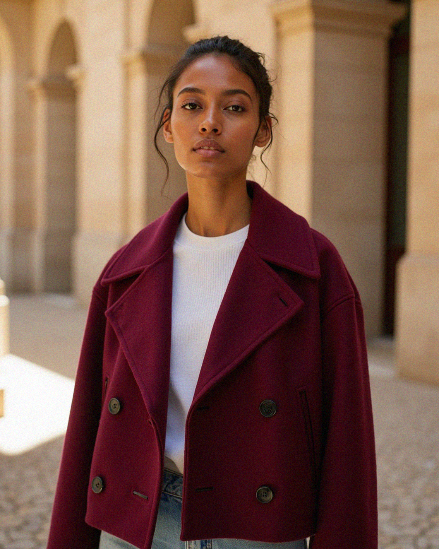 Kobieta strukturalna krótka kurtka z podwójnym zapięciem na guziki z przodu