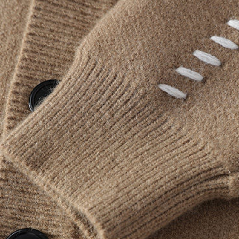 Kardigan Zapinany na Guziki dla mężczyzn | Dekoltem V i Kontrastowymi Szwami na Guziki